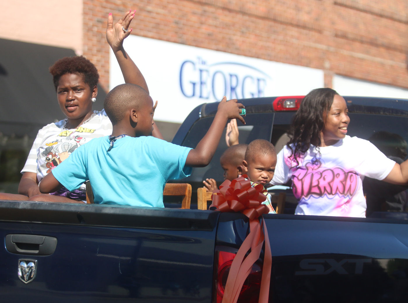 Mullins celebrates return of Golden Leaf Festival